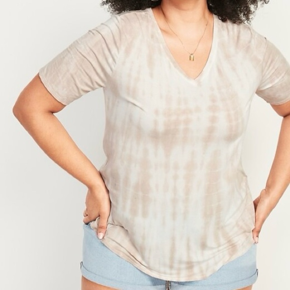 Old Navy Luxe Tie-Dye V-Neck Tee
